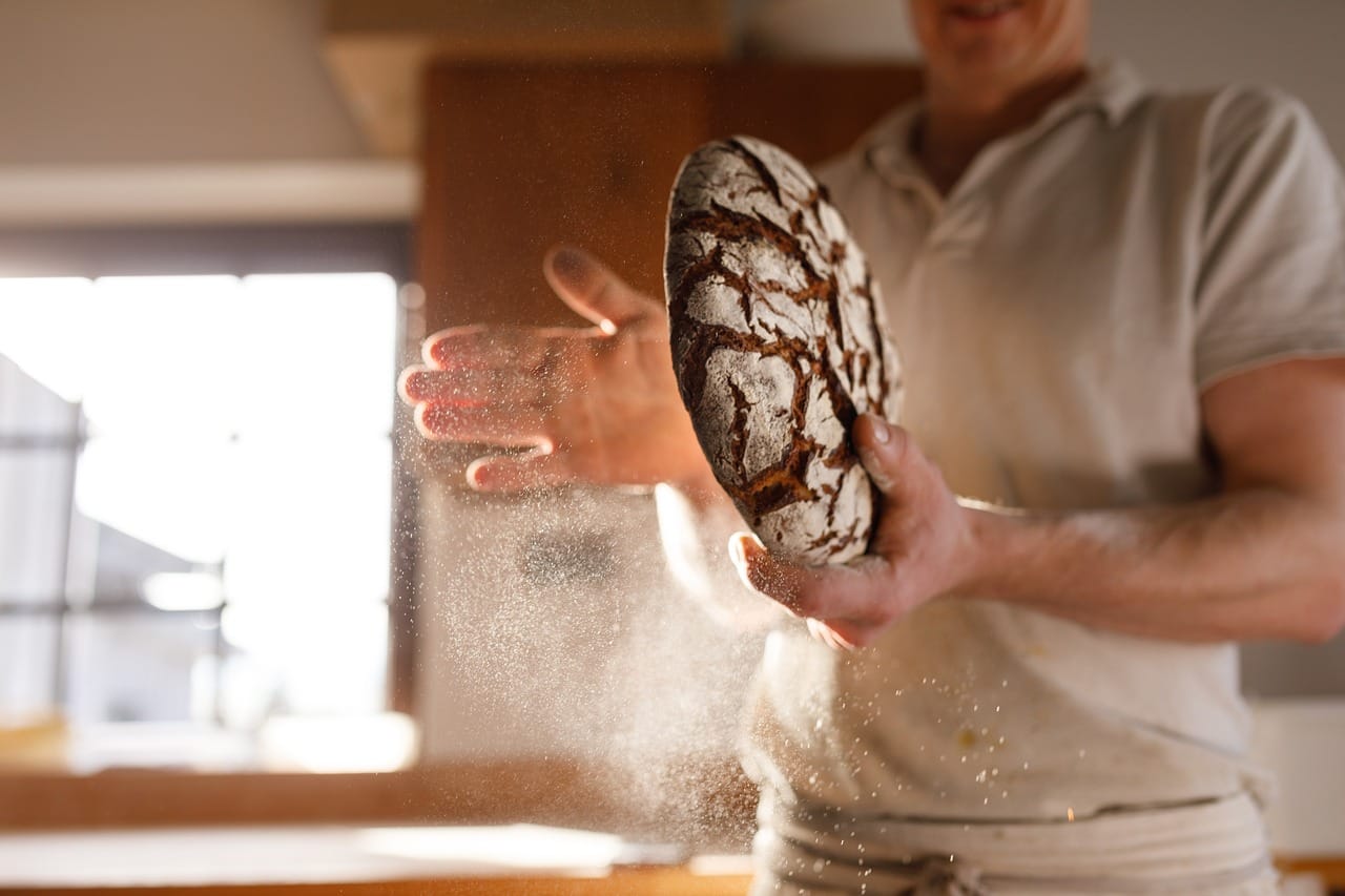 Il trucco per conservare il pane in frigorifero: il metodo che non conoscevi